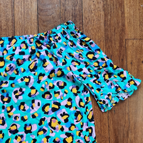 BNWT ROCKMANS|| Abstract print off shoulder 3/4 wrap style sleeve Top Size 12 - Picture 5 of 8